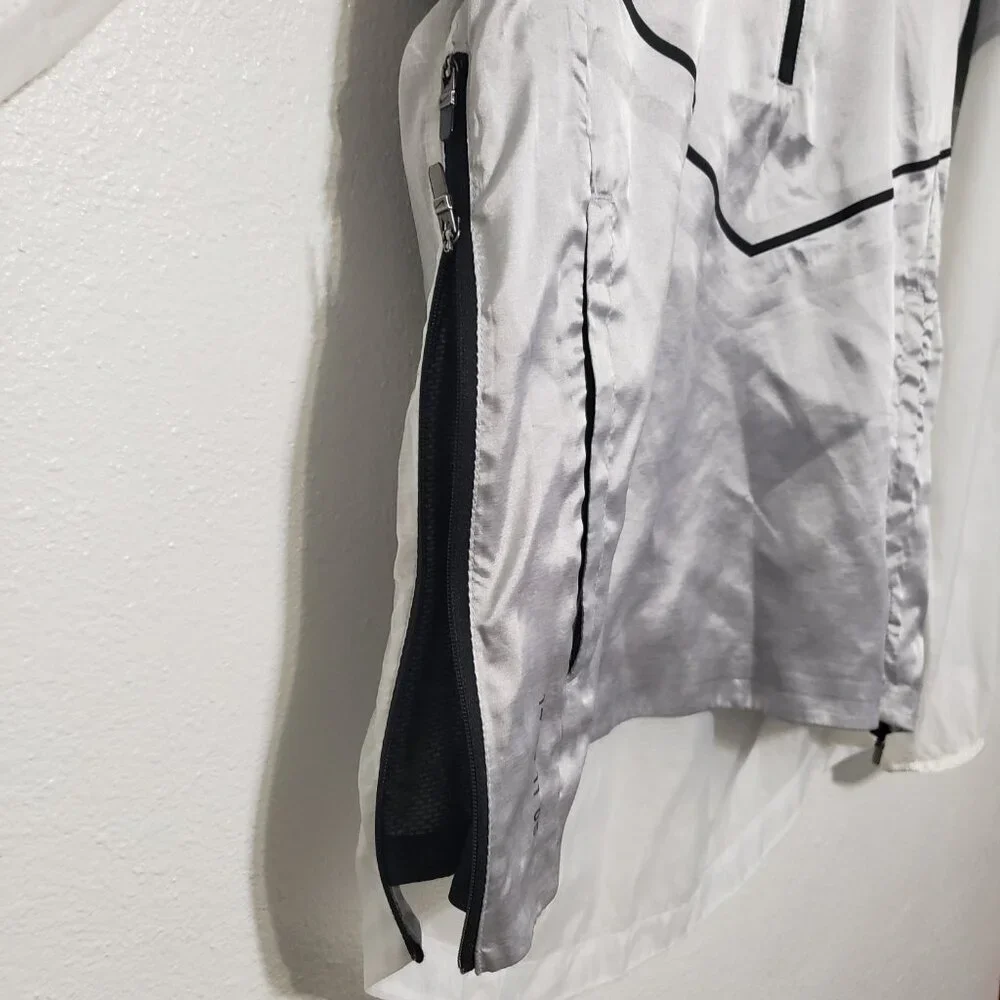 Nike Tech Pack Running Jacket - Picture 10 of 16